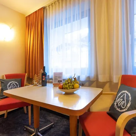 Regina's Apart Apartment